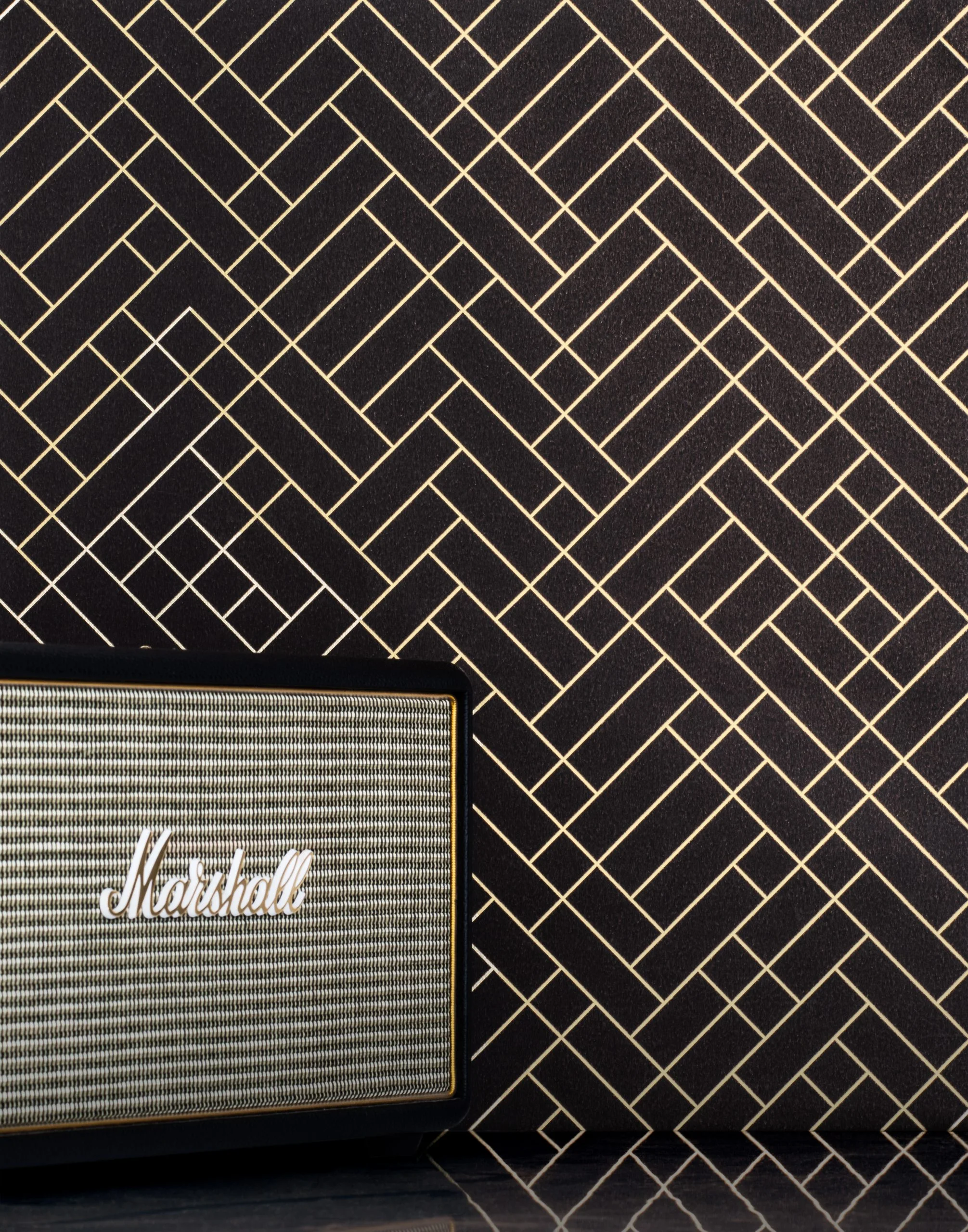 Tapet-Cafe-Tile-gold-brown-2