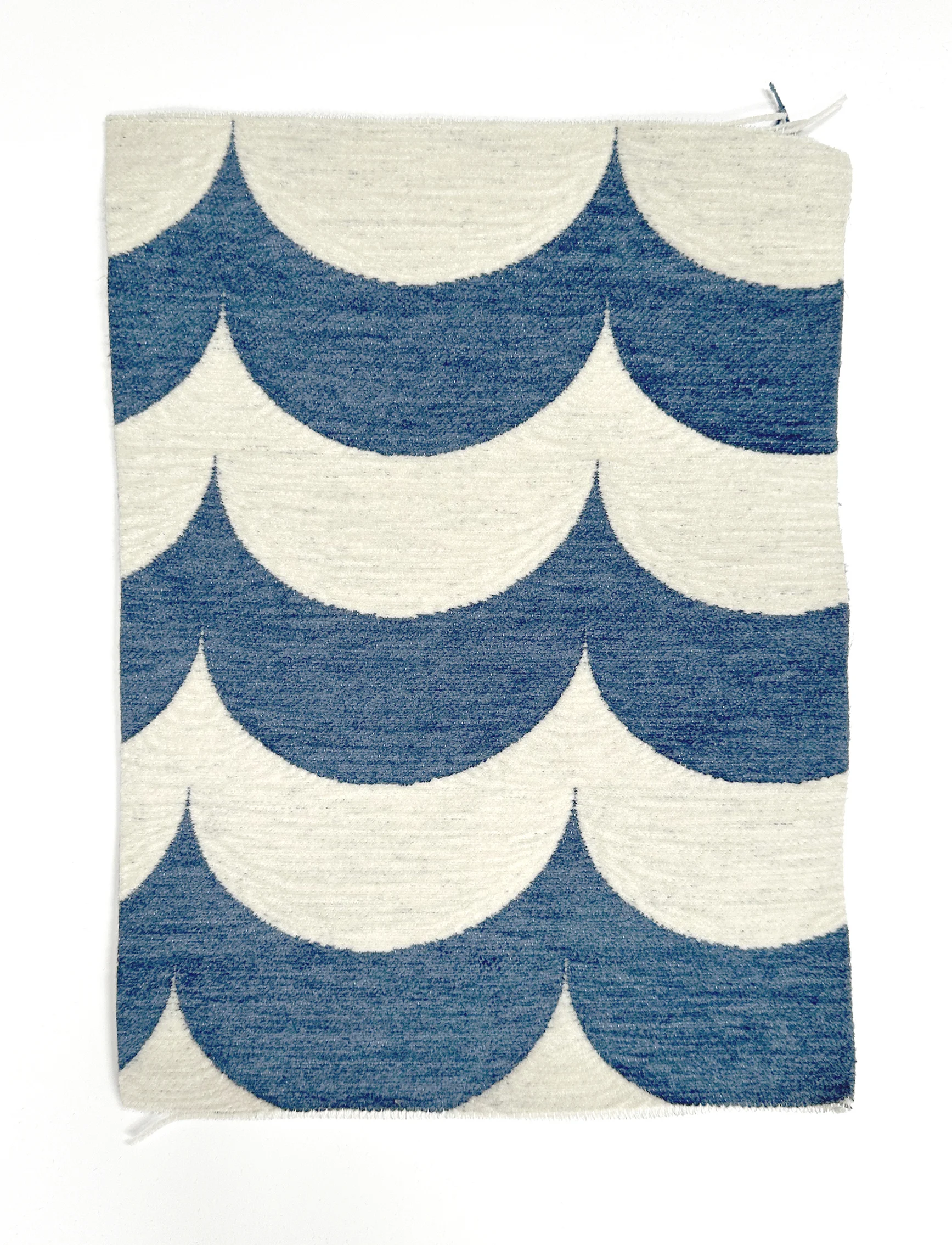SCOOP_blue_cream_detail