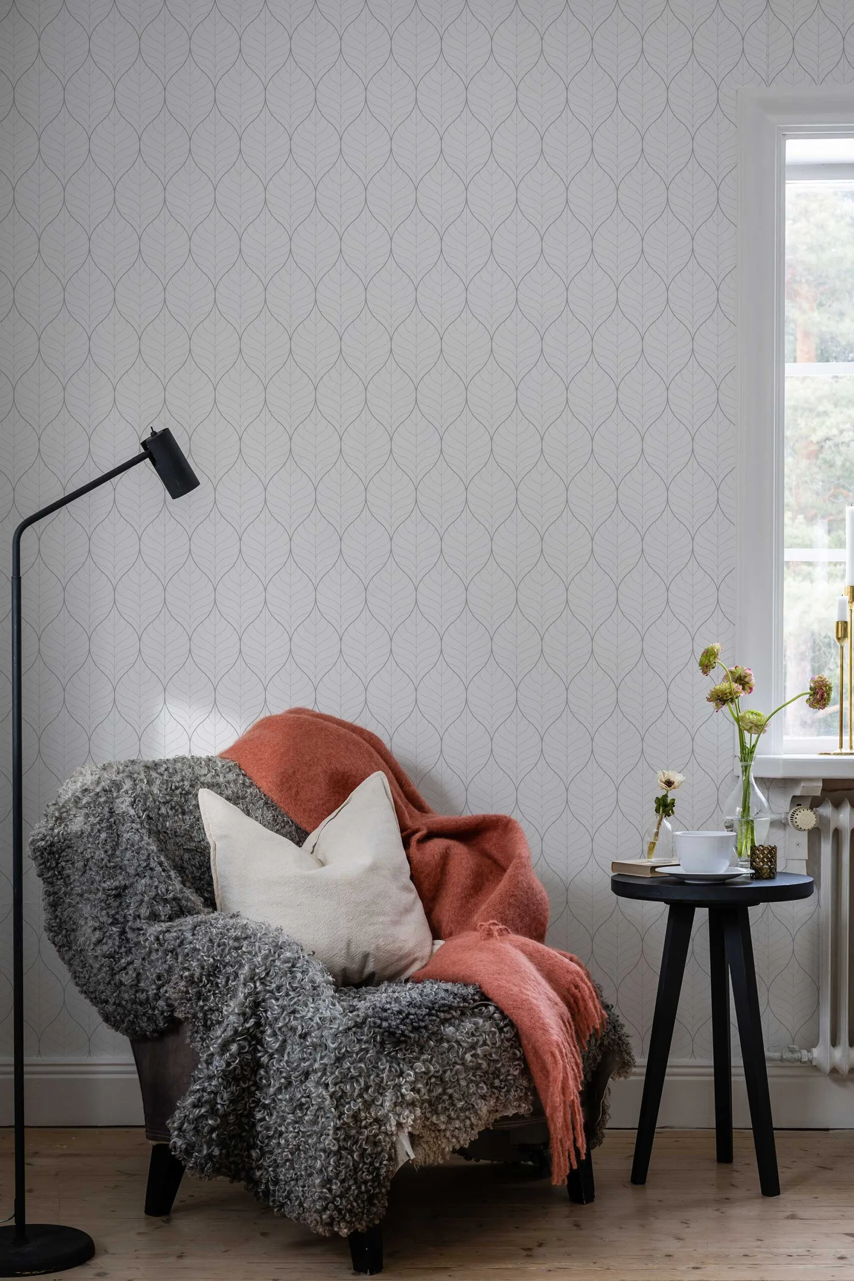Blad-380-02-geometrique-feuilles-gris-salon